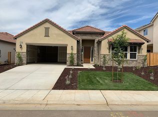 716 Forester Ln S, Madera, CA