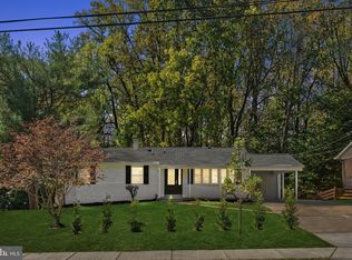 14100 Parkvale Rd, Rockville, MD 20853