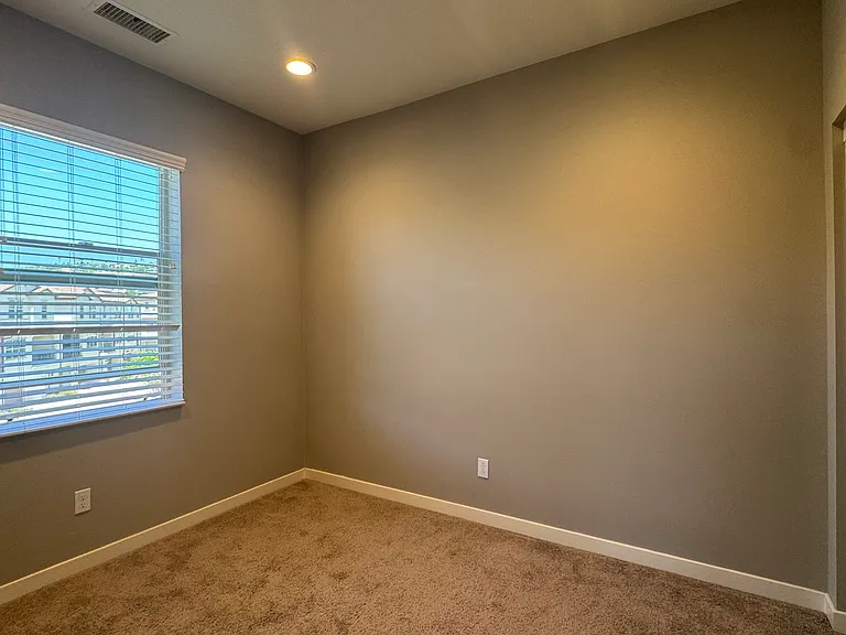 109 Alder Rdg — Photo 16