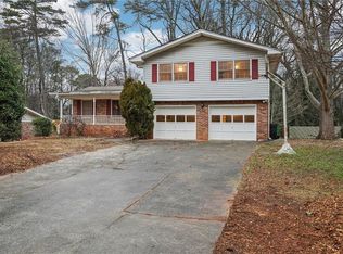 2077 Carthage Rd, Tucker, GA 30084