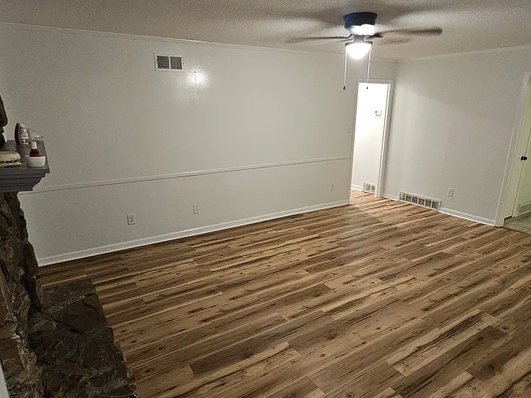 1773 Tissington Dr — Photo 15