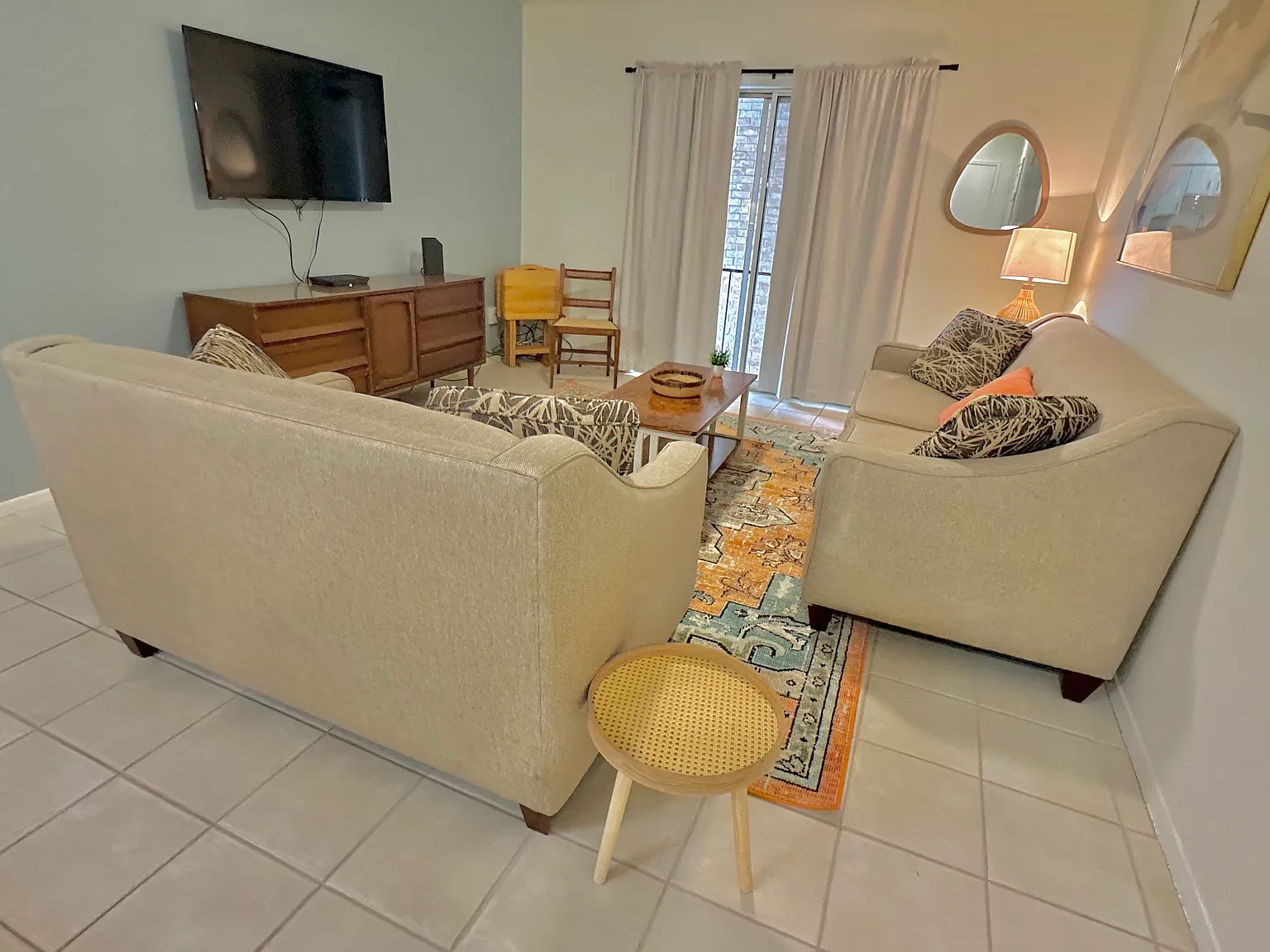 1 bed, 611 sqft, $1,750 — Photo 3