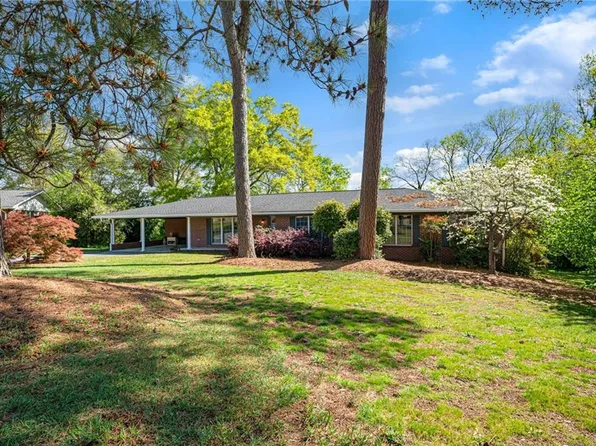 118 Valley Cir, Calhoun, GA 30701