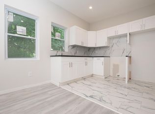 26 Bathgate Pl, Newark, NJ 07107