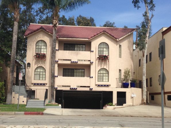 411 W Riverside Dr #204