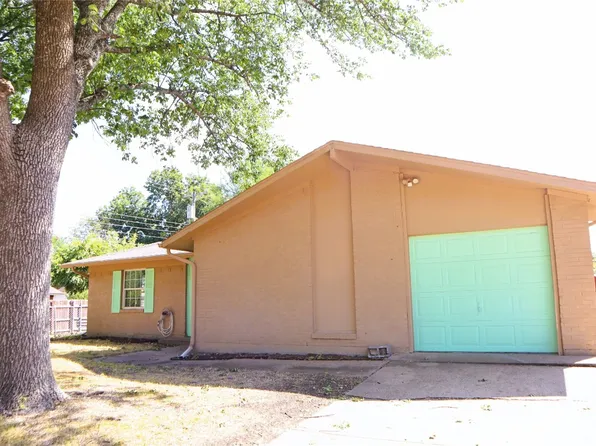 3106 Centennial Dr, Garland, TX 75042