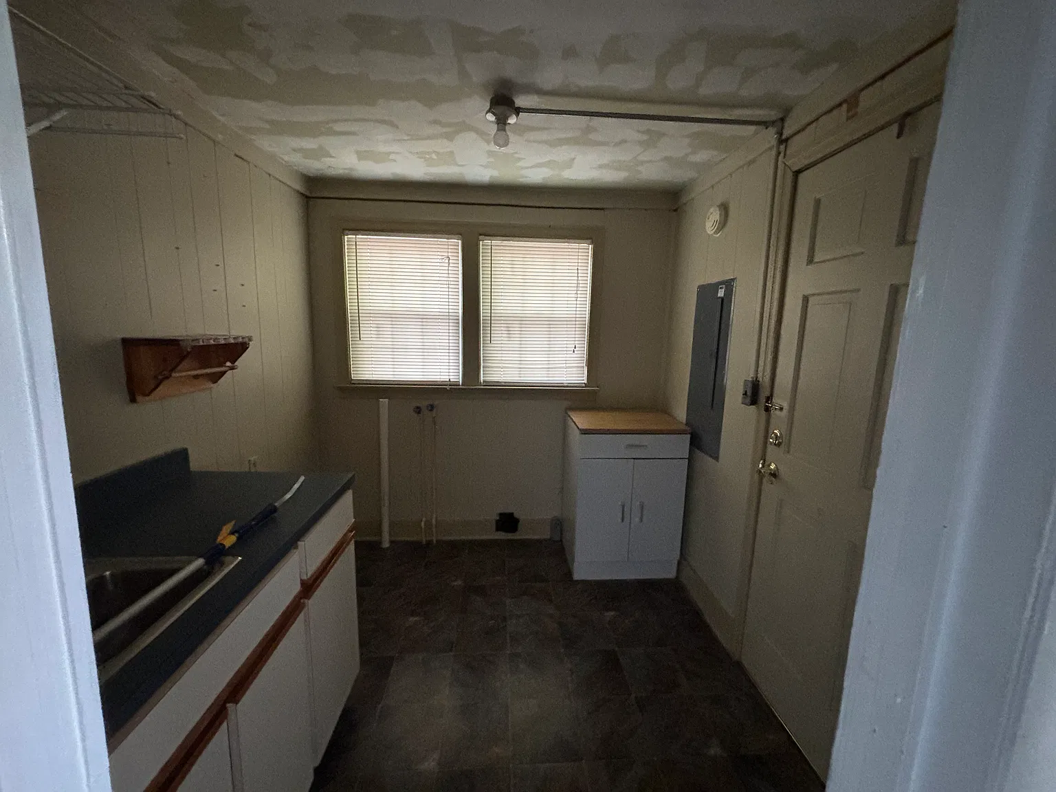 2 bed, 1010 sqft, $1,100 — Photo 4