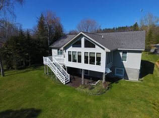 16189 Pine St, Presque Isle, MI 49777