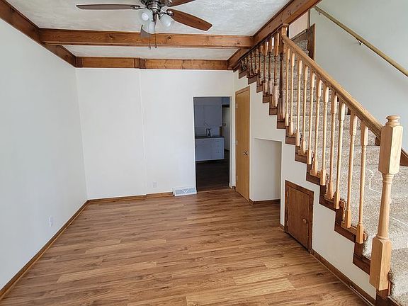 3rd image of 337 E 1st St #1/2
