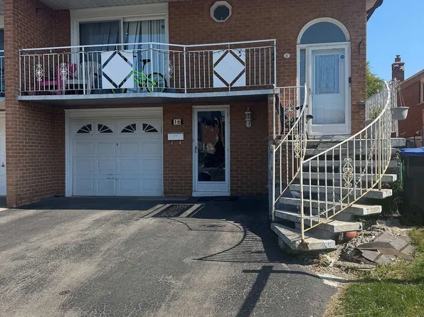 16 Radford Dr N, Brampton, ON L6V 2Y9