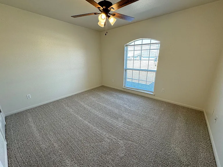 3806 Tatonka Dr — Photo 16