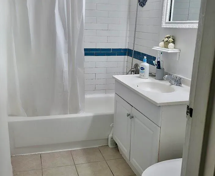 80 Manchester Ct — Photo 3