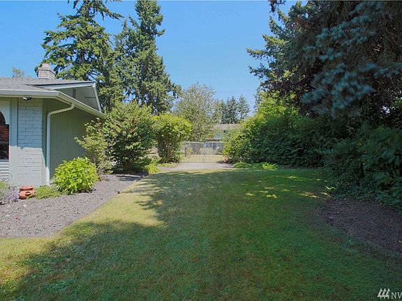 3rd image of 1411 156th Street Ct E
