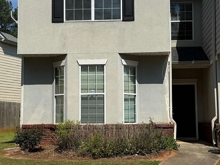 2324 Coach Way — Photo 15