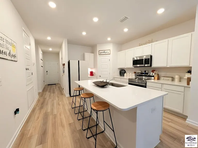6622 Sun Tree Cir — Photo 8