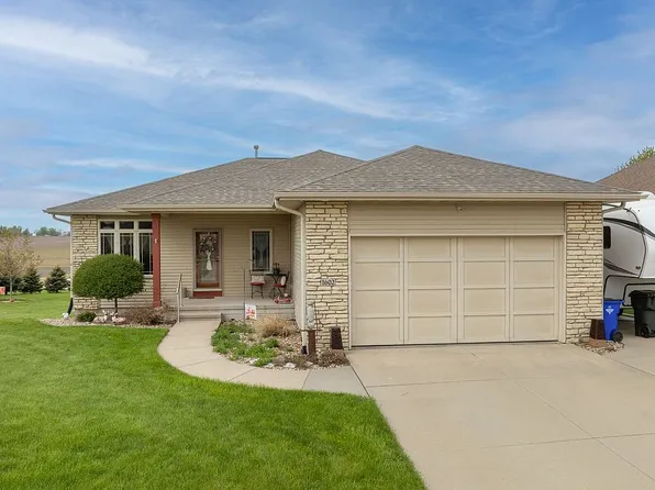 1602 Taft Dr SW, Cedar Rapids, IA 52404