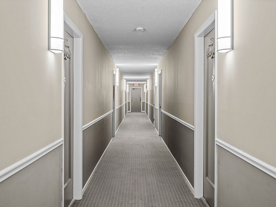 Chesterfield Place Apartments