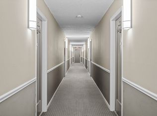Chesterfield Place, Chesterfield, MO 63017