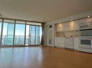 25 Capreol Ct #1812, Toronto, ON M5V3Z7