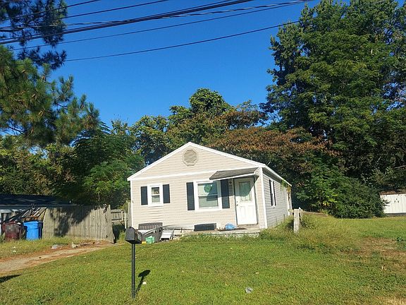 2nd image of 1107 Railroad Ave