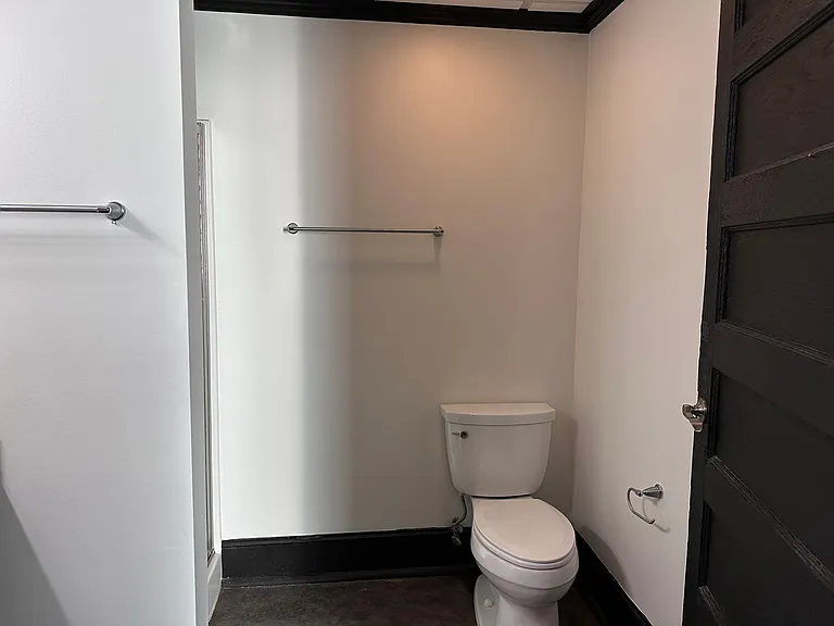 217 E Deaderick St #2G — Photo 7