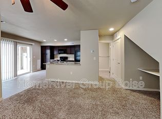 100 S Locust Grove Rd #K-101, Meridian, ID 83642