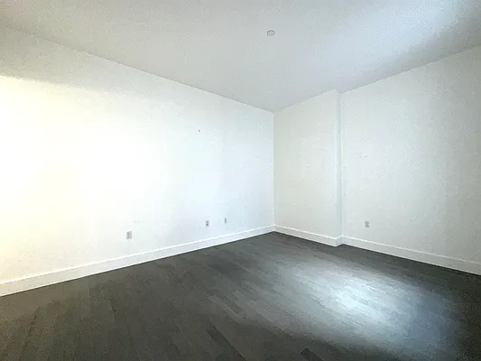 Rented by Keller Williams NYC | media 14