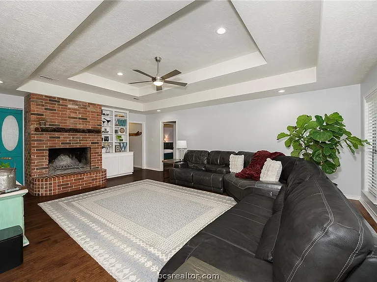 2905 Aztec Ct — Photo 6