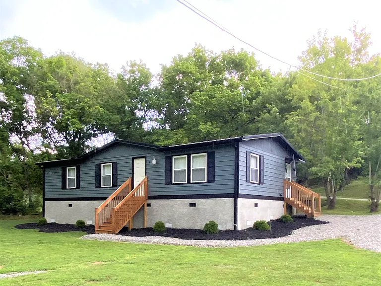 4 Pinnacle Park Rd — Photo 1