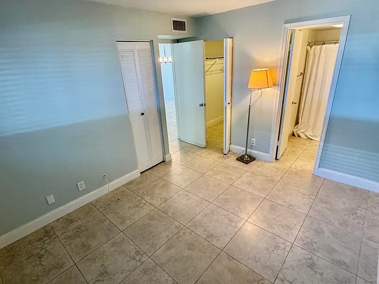 651 E Woolbright Rd #103 — Photo 10