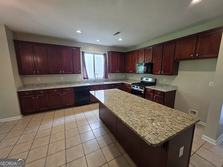 46 Brookview Dr — Photo 6