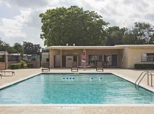 Woodland Estates (TX), Houston, TX 77053