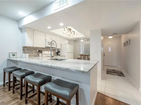 5535 Rattlesnake Hammock RD #303, NAPLES, FL 34113