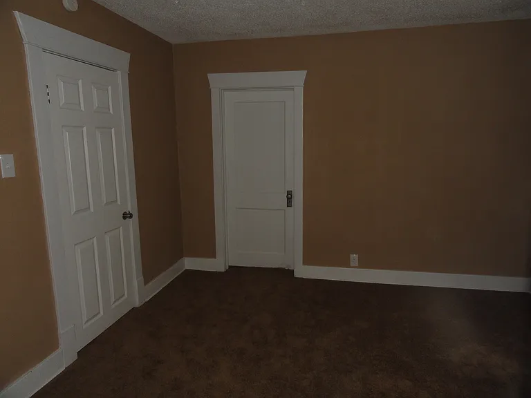 1118 S Pope Ave — Photo 9