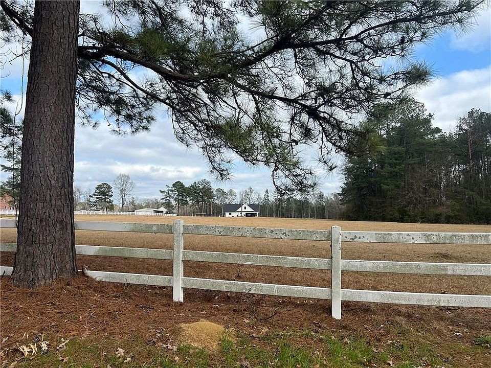1st image of 738 Paradise Rd