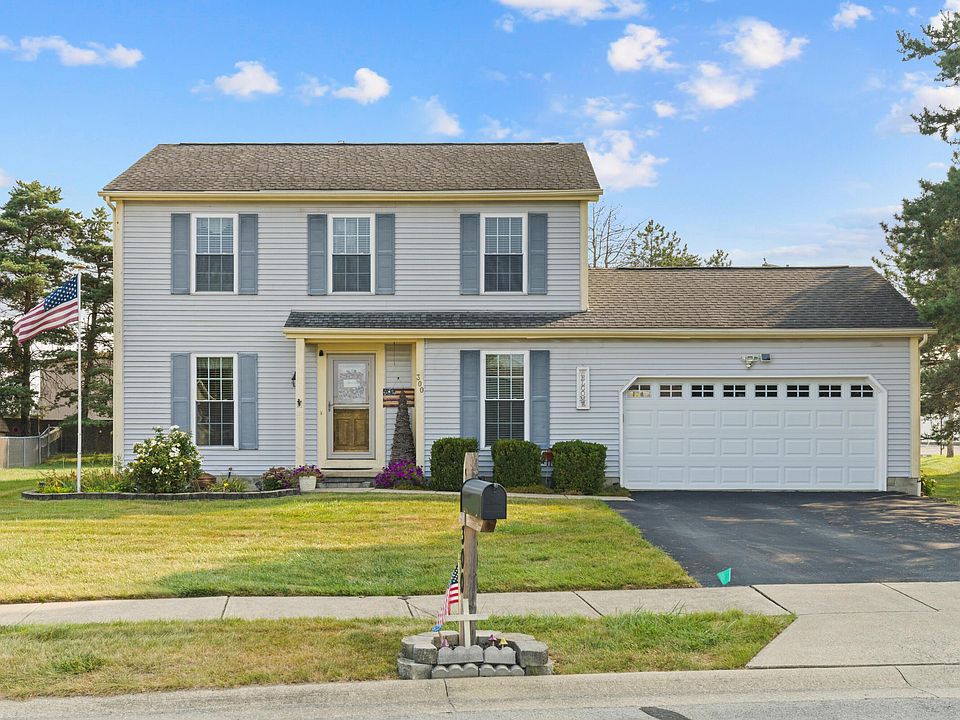 1st image of 300 Fox Trail Dr