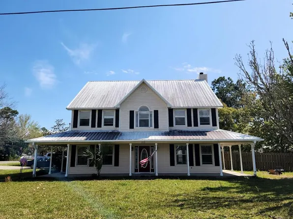 143 Betty Dr, Port Saint Joe, FL 32456