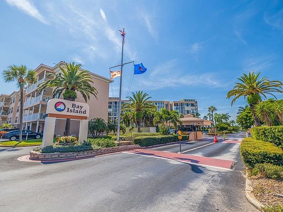 2nd image of 7400 Sun Island Dr APT 211