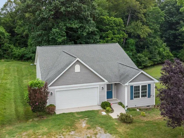 165 Oak Spring Ln, Madison Heights, VA 24572