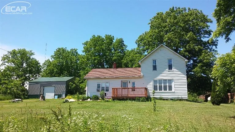 10109 Irish Rd photo 1