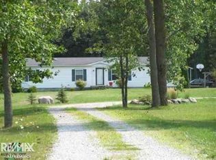 7423 Smiths Creek Rd, Kimball, MI 48074