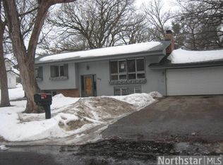 209 Arbor Ln, Burnsville, MN 55337