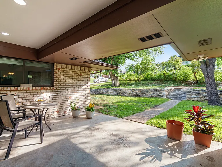 412 E Northgate Dr — Photo 27