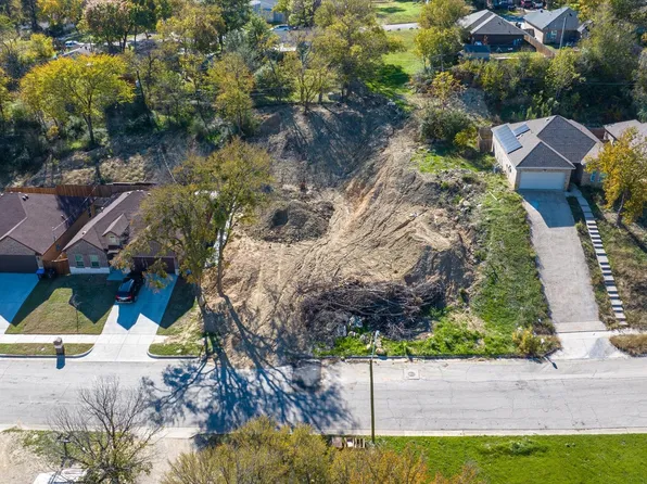 2743 NW 17th St, Fort Worth, TX 76106