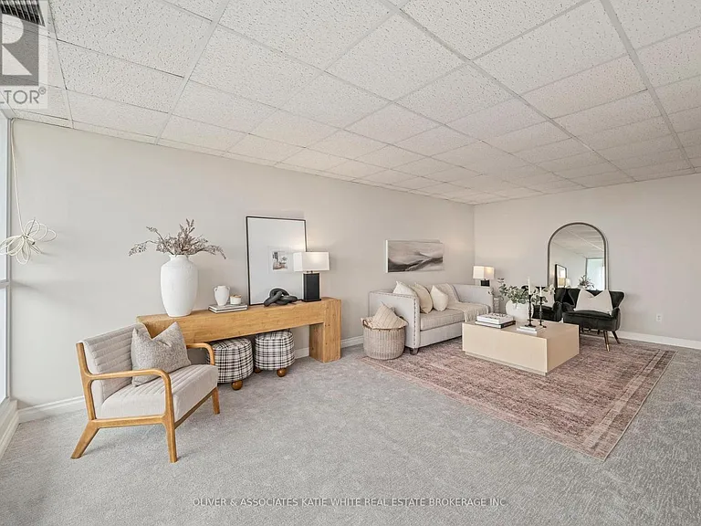 389 Dundas St #1901 — Photo 1
