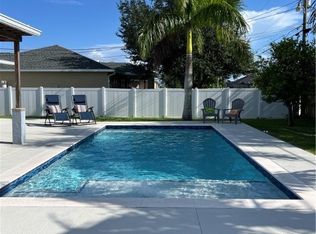 852 NE 7th Pl, Cape Coral, FL 33909