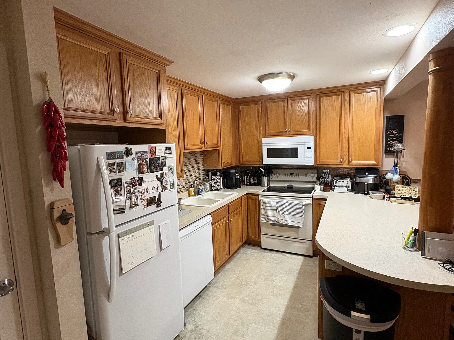 2 bed, 975 sqft, $1,800 — Photo 3