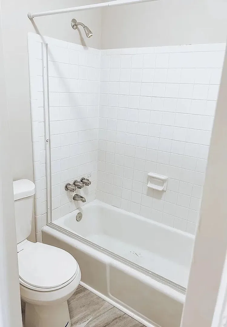Room in 3 Bedroom Home at N Hamilton St — Photo 4