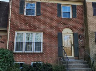 10261 Braddock Rd, Fairfax, VA 22032