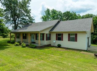 569 Hamlett Springs Rd, Cave City, AR 72521